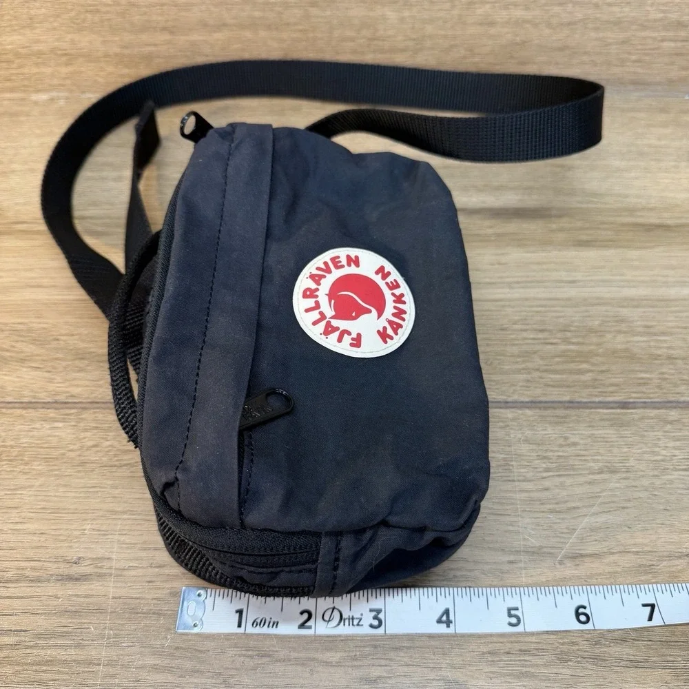 FjallRaven Kanken Hip Fanny Pack Compact Pockets Adjustable Strap Travel Black